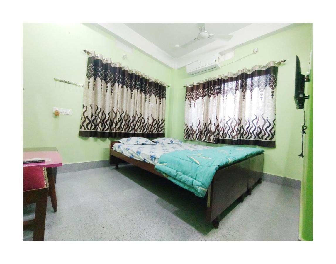 Ujjayanta Homestay Agartala Exterior photo